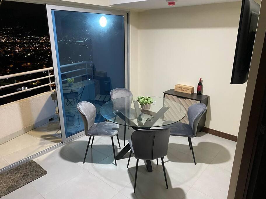 Penthouse En Los Yoses, Vista De Los Dioses Fast Wifi San José Dış mekan fotoğraf