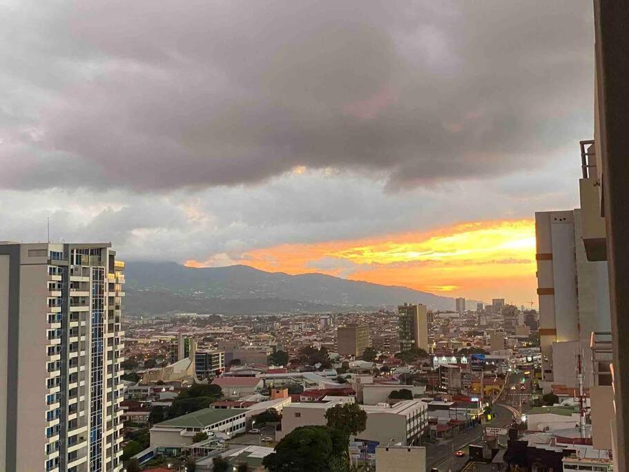 Penthouse En Los Yoses, Vista De Los Dioses Fast Wifi San José Dış mekan fotoğraf