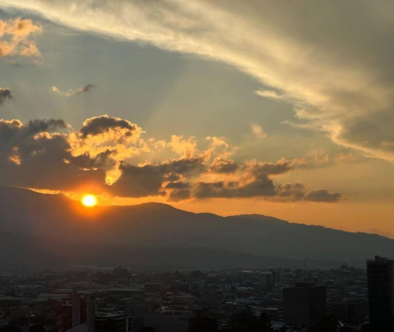 Penthouse En Los Yoses, Vista De Los Dioses Fast Wifi San José Dış mekan fotoğraf